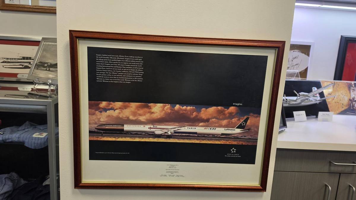 Framed print of an airliner in Star Alliance livery