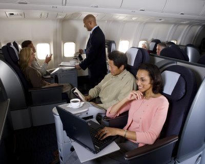 United’s corps of 15,400 (active and inactive) safety and service professionals represent a wide range of nationalities and they care for an