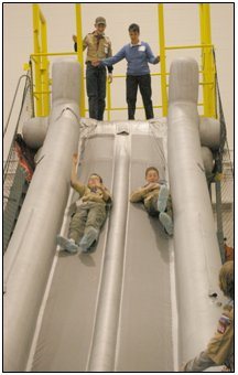 Next was a tour of the United Airlines History Museum, along the hallways on the second floor of the B and E wings. Finally, they built and 